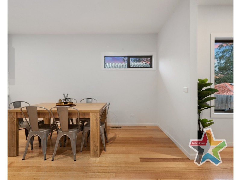 33a Lemongrove Crescent, Croydon Hills VIC 3136