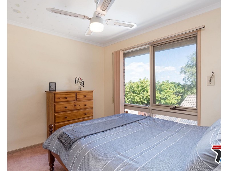 2 Summerhill Park Drive, Mooroolbark VIC 3138