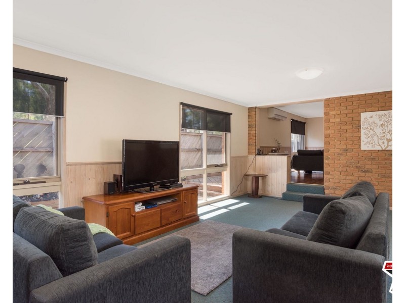 2 Summerhill Park Drive, Mooroolbark VIC 3138