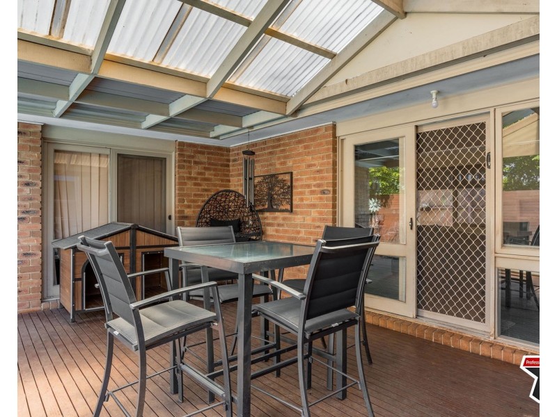 2 Summerhill Park Drive, Mooroolbark VIC 3138