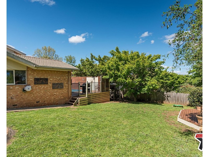 2 Summerhill Park Drive, Mooroolbark VIC 3138