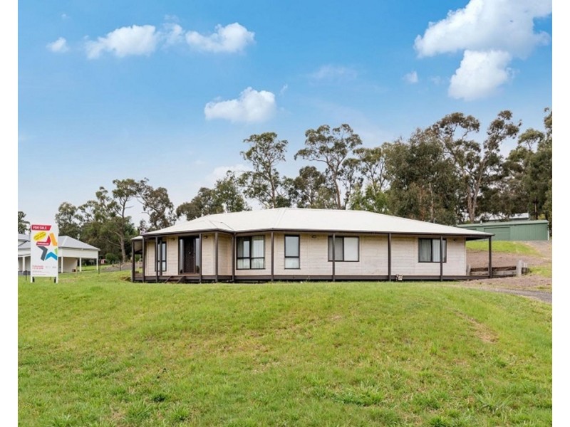 10 Shirley Lane, Healesville VIC 3777
