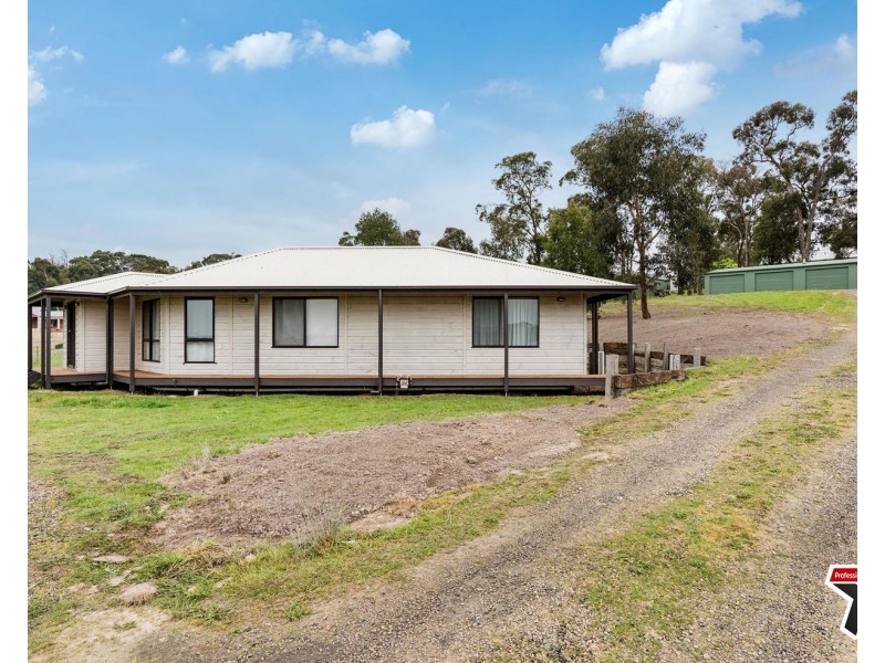 10 Shirley Lane, Healesville VIC 3777