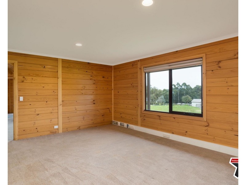 10 Shirley Lane, Healesville VIC 3777