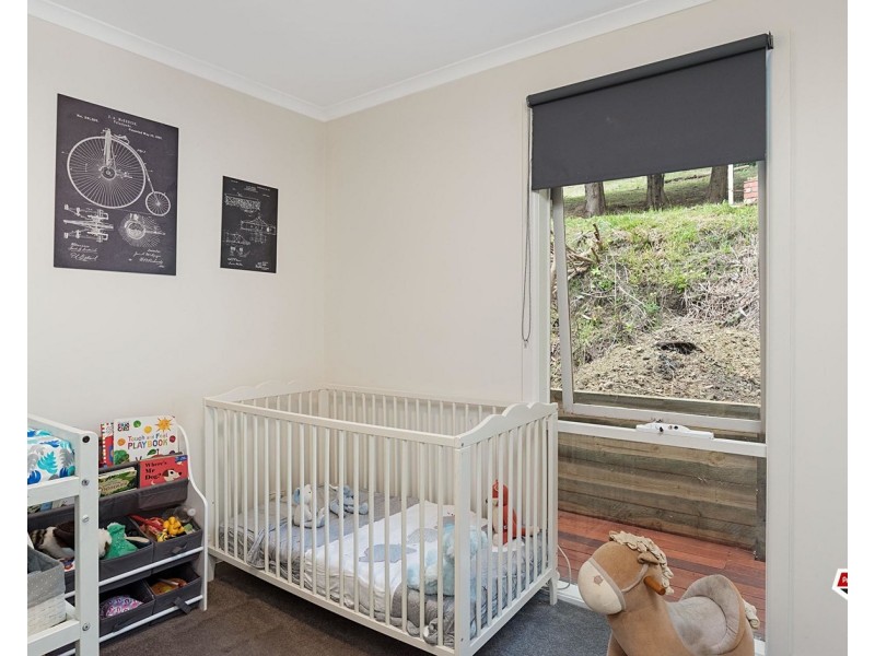 26-28 Oak Grove, Mount Evelyn VIC 3796