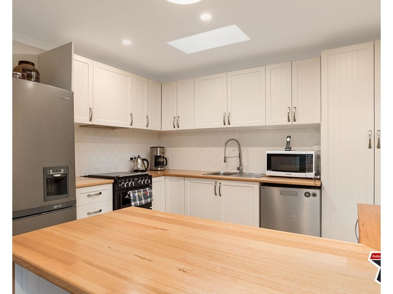 26-28 Oak Grove, Mount Evelyn VIC 3796