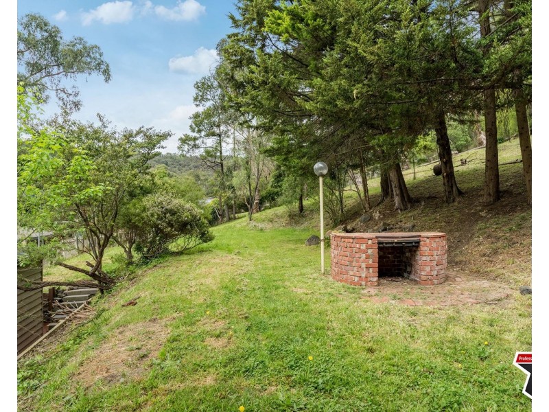 26-28 Oak Grove, Mount Evelyn VIC 3796