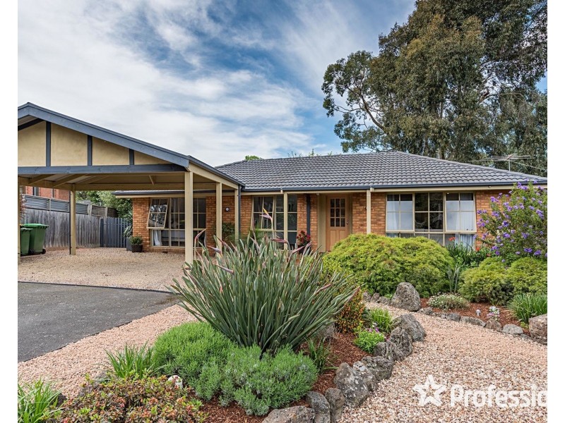 2 Mitarm Close, Mount Evelyn VIC 3796