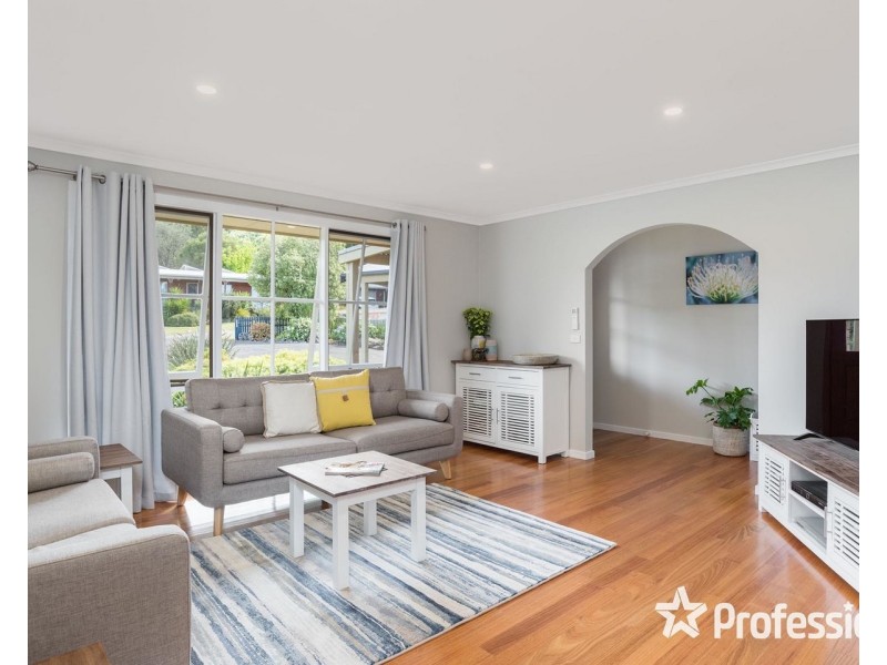 2 Mitarm Close, Mount Evelyn VIC 3796