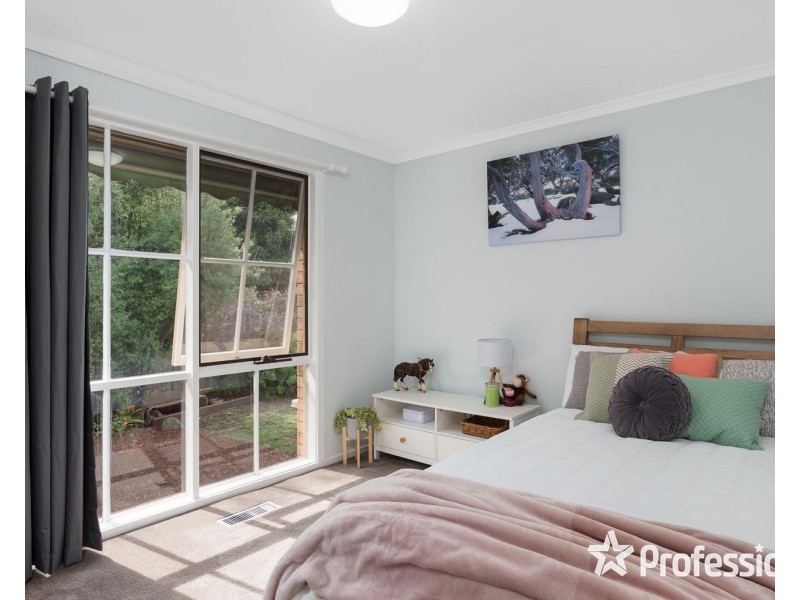 2 Mitarm Close, Mount Evelyn VIC 3796