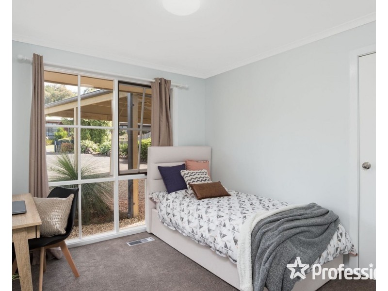 2 Mitarm Close, Mount Evelyn VIC 3796