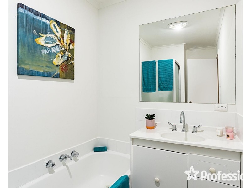 120 Carronvale Road, Mooroolbark VIC 3138