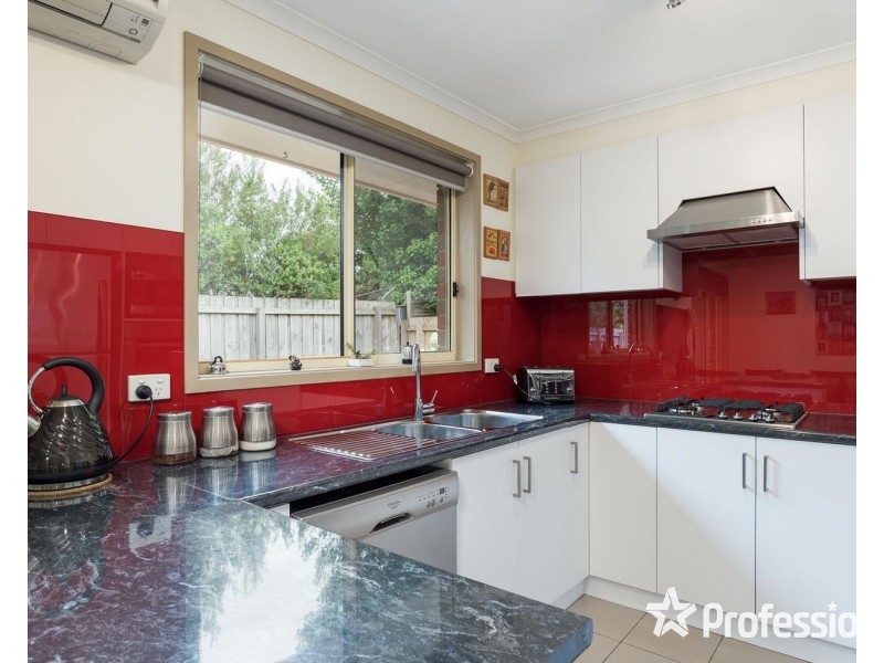 61a Geoffrey Drive, Kilsyth VIC 3137