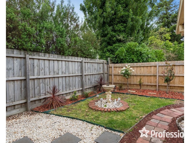 61a Geoffrey Drive, Kilsyth VIC 3137