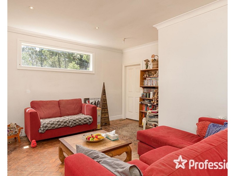 37 Inverness Road, Mount Evelyn VIC 3796