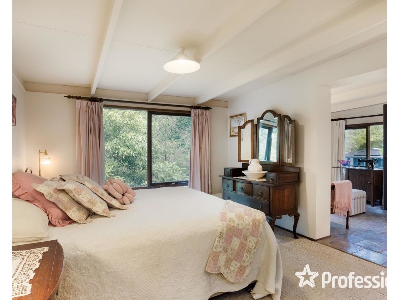 21 West Hill Drive, Mount Evelyn VIC 3796