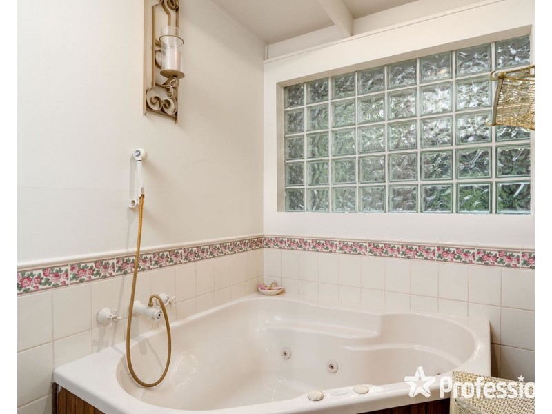 21 West Hill Drive, Mount Evelyn VIC 3796