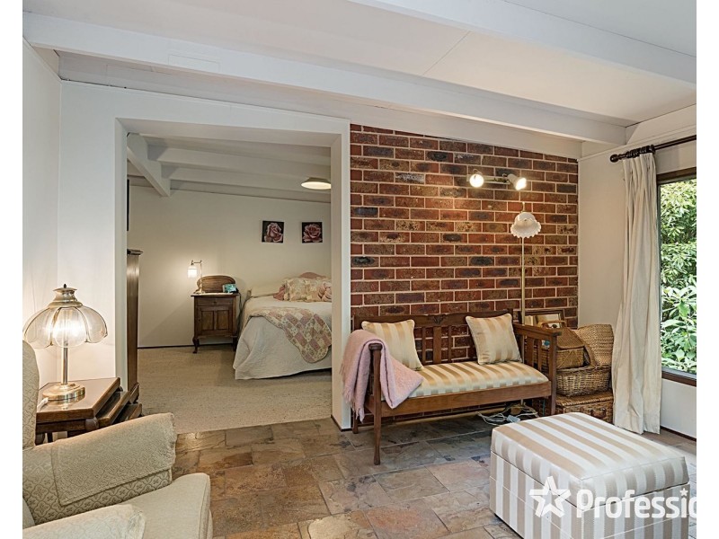 21 West Hill Drive, Mount Evelyn VIC 3796