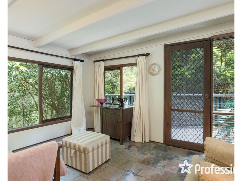 21 West Hill Drive, Mount Evelyn VIC 3796