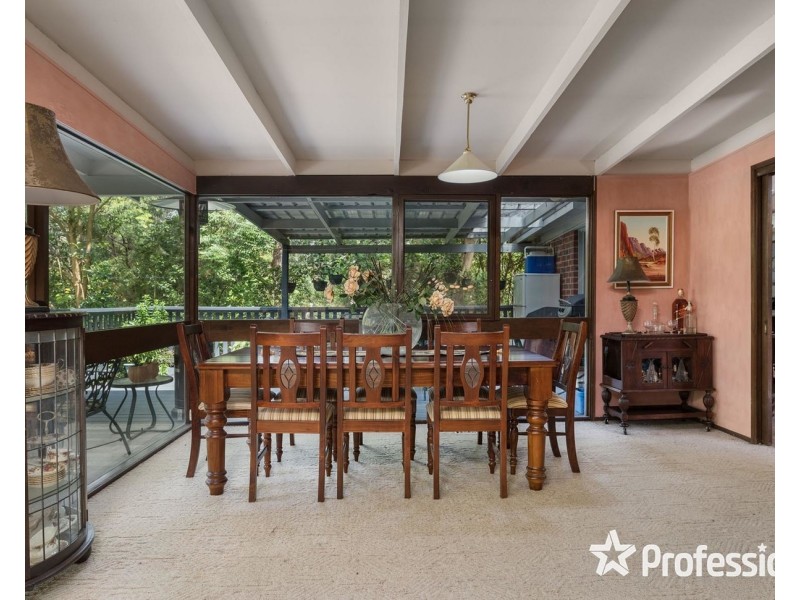 21 West Hill Drive, Mount Evelyn VIC 3796