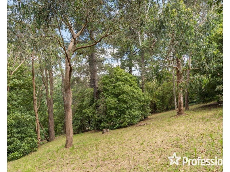 21 West Hill Drive, Mount Evelyn VIC 3796