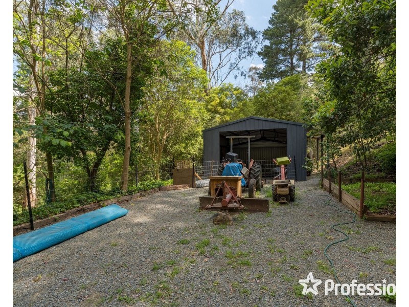 21 West Hill Drive, Mount Evelyn VIC 3796