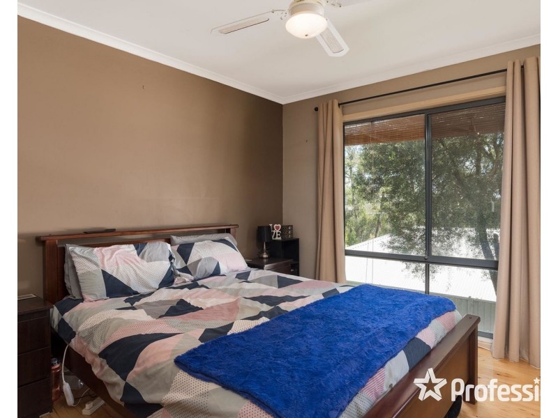 1 Commercial Road, Mount Evelyn VIC 3796