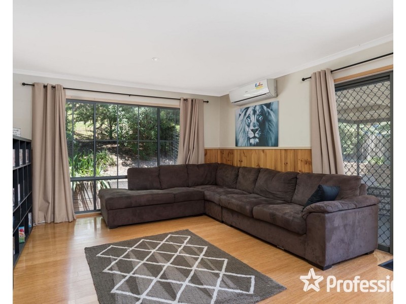 1 Commercial Road, Mount Evelyn VIC 3796