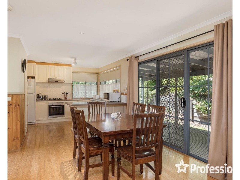 1 Commercial Road, Mount Evelyn VIC 3796