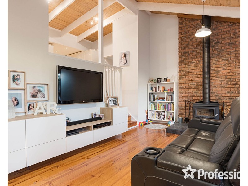 56 Russell Street, Mount Evelyn VIC 3796