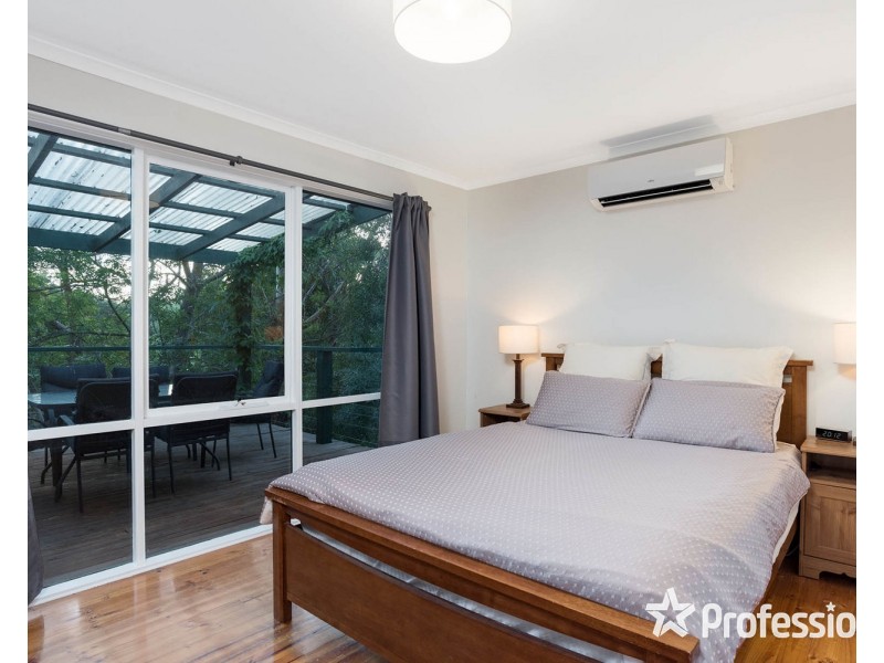 56 Russell Street, Mount Evelyn VIC 3796