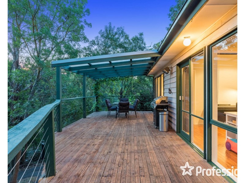 56 Russell Street, Mount Evelyn VIC 3796