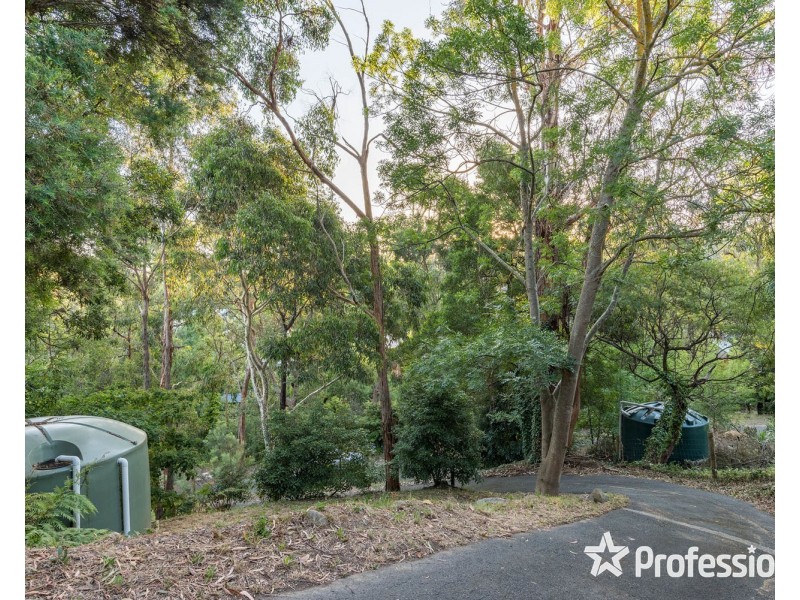 56 Russell Street, Mount Evelyn VIC 3796