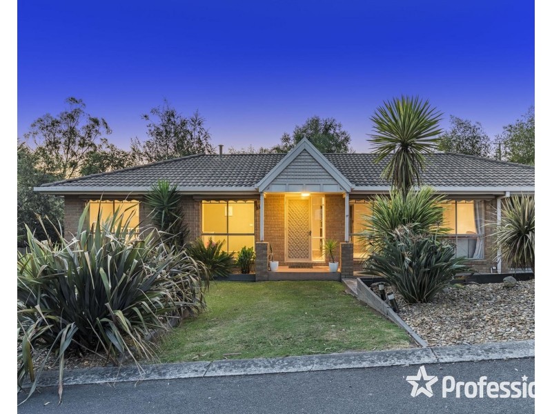 17 Rolaine Close, Lilydale VIC 3140