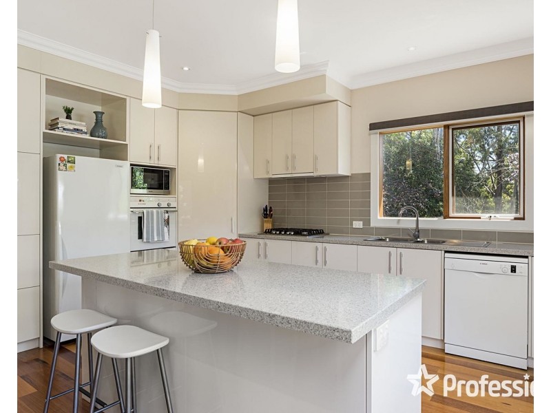 9 Oaks Street, Lilydale VIC 3140