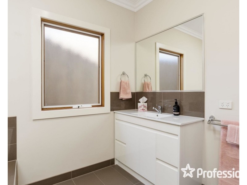 9 Oaks Street, Lilydale VIC 3140