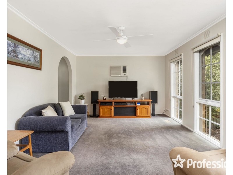 17 Olive Grove, Lilydale VIC 3140