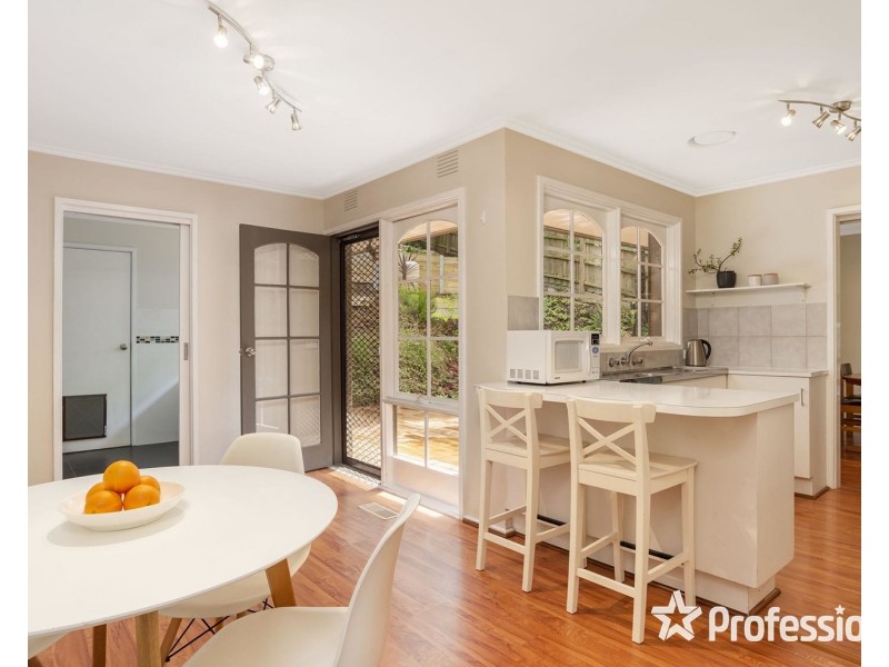 17 Olive Grove, Lilydale VIC 3140