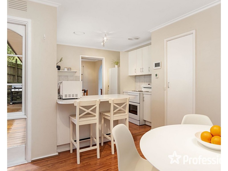 17 Olive Grove, Lilydale VIC 3140