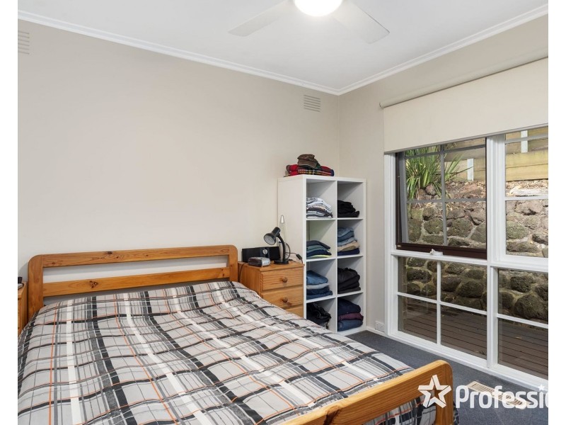 17 Olive Grove, Lilydale VIC 3140