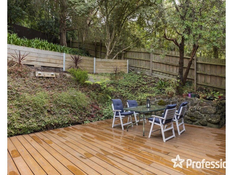 17 Olive Grove, Lilydale VIC 3140