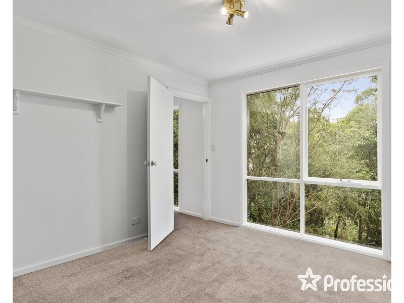 25 Thomas Crescent, Lilydale VIC 3140