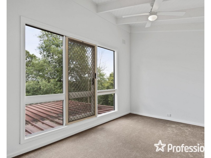 25 Thomas Crescent, Lilydale VIC 3140