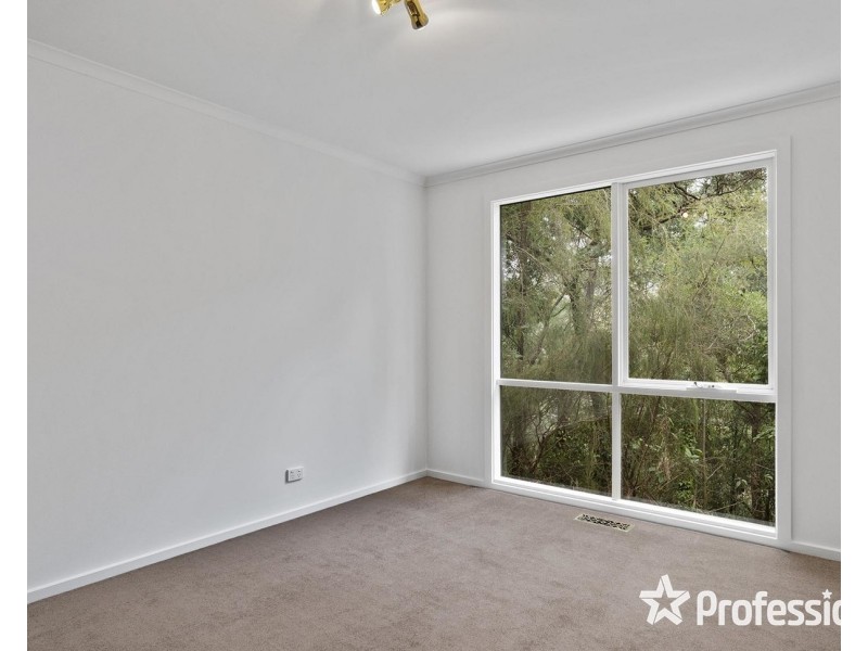 25 Thomas Crescent, Lilydale VIC 3140