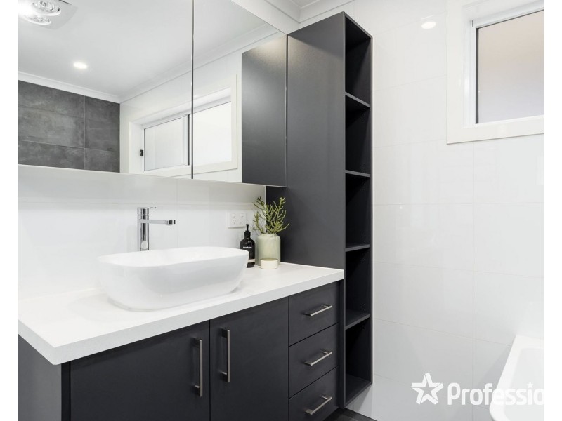 121 Commercial Road, Mount Evelyn VIC 3796