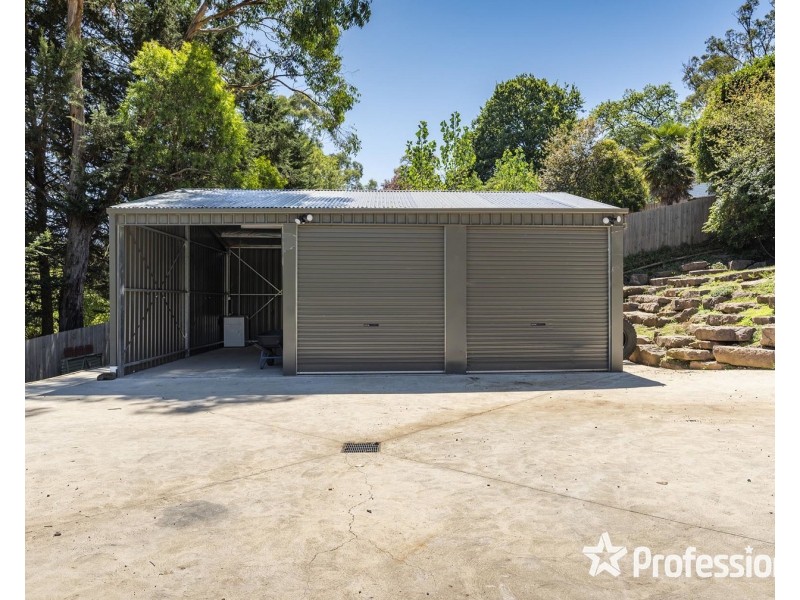 121 Commercial Road, Mount Evelyn VIC 3796