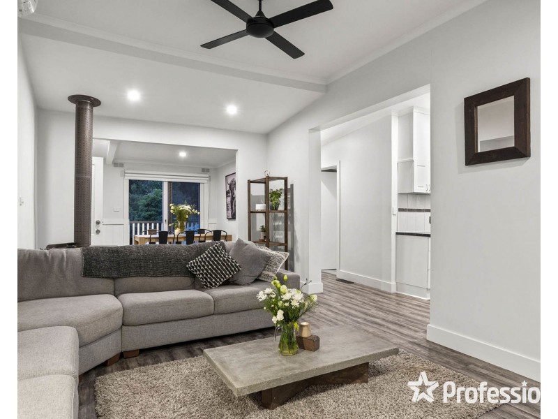 120 Monbulk Road, Mount Evelyn VIC 3796