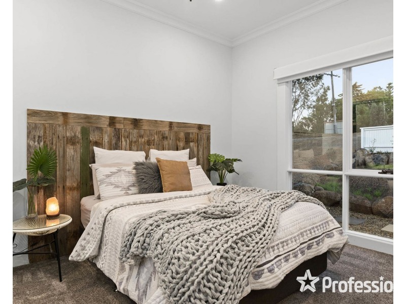 120 Monbulk Road, Mount Evelyn VIC 3796