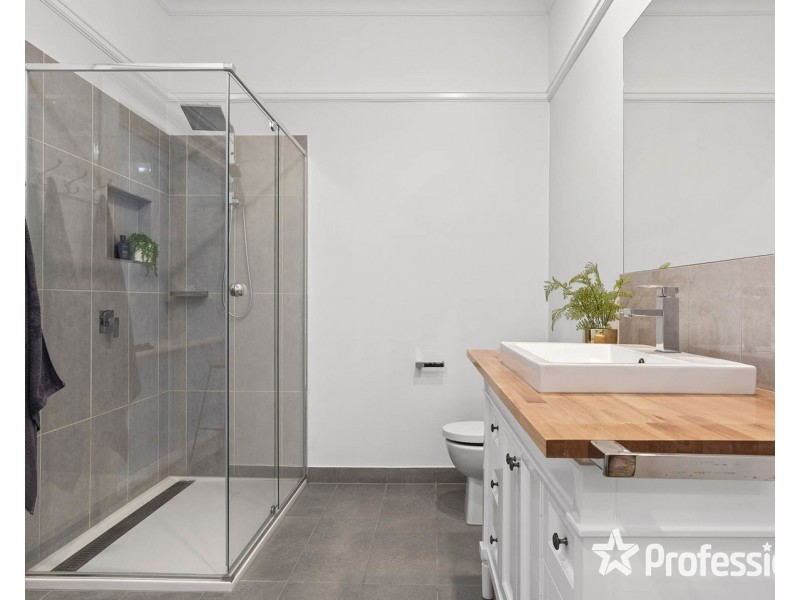 120 Monbulk Road, Mount Evelyn VIC 3796