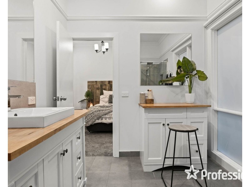 120 Monbulk Road, Mount Evelyn VIC 3796